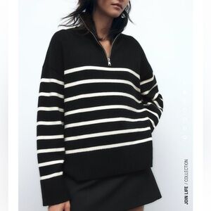 ZARA | B&W Stripped Halfzip